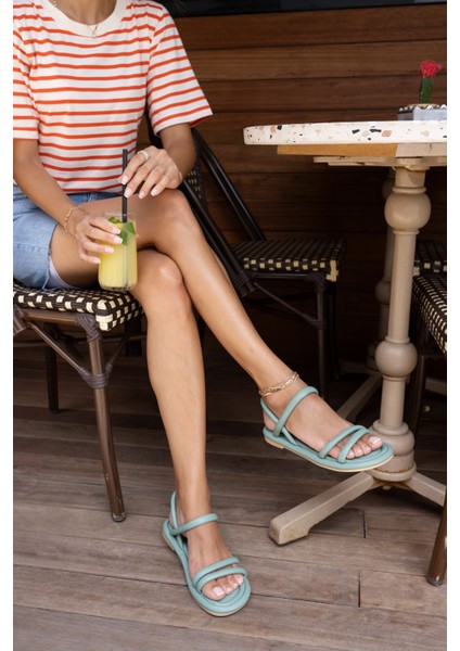 Marylan Kadin Altın Bantli Pofuduk Sandalet