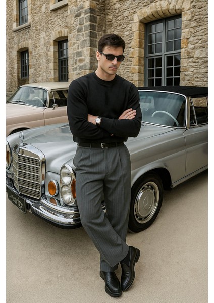 Erkek Bisiklet Yaka Düz Siyah Sweatshirt modelleri