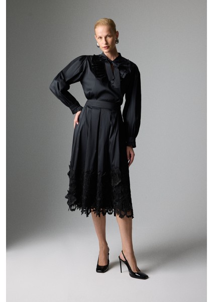 Embrode Detaylı Pileli Midi Boy Tafta Etek Siyah K2615034_001