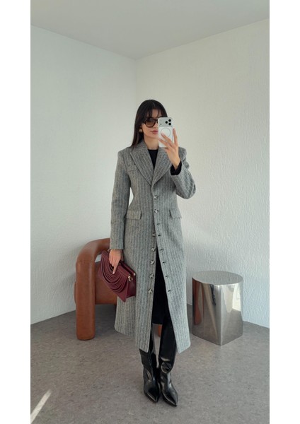 Belden Oturtmalı Gri Kaşe Kaban