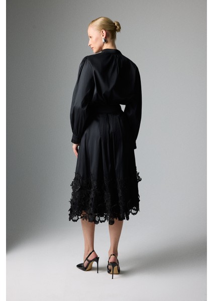 Embrode Detaylı Pileli Midi Boy Tafta Etek Siyah K2615034_001 fiyatları