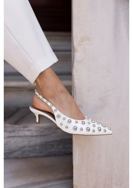 Champini Kadın Beyaz Rugan Özel Dizayn Mini Topuklu Ayakkabi fırsatları