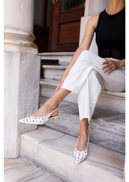 Champini Kadın Beyaz Rugan Özel Dizayn Mini Topuklu Ayakkabi