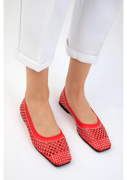 Kirmizi Kadin Babet MC2024 fiyatları