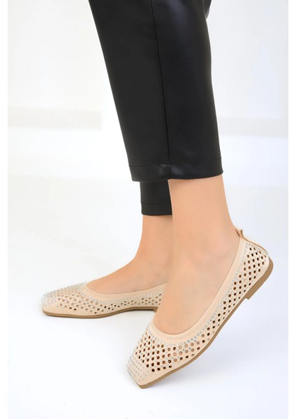 Ten Kadin Babet MC2024