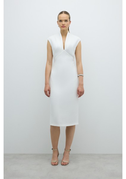 V Yaka Cup Detaylı Midi Boy Elbise Beyaz K2611505_002