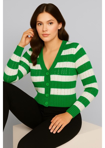 Kadın Önü Düğmeli ve Çift Renkli Triko Hırka