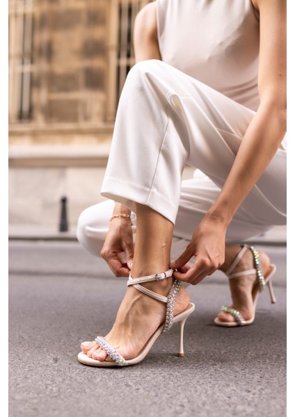 Nabba Kadın Gumus Taşli Abiye Sandalet modelleri