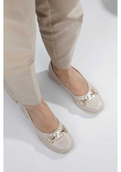 Taş Detaylı Toka Kadın Topuklu Babet fırsatları