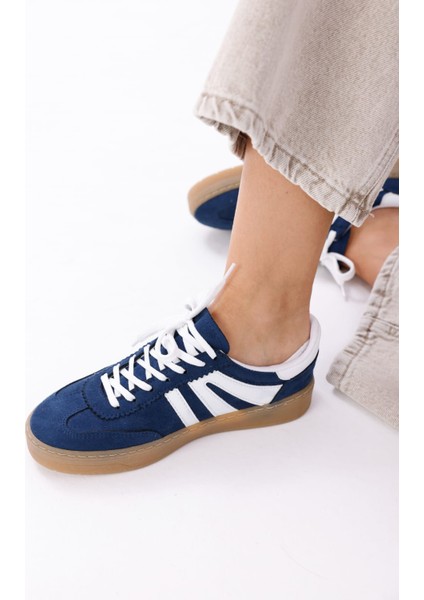 Kadın Sneaker Bağcıklı Düz Ortopedik Taban Günlük Rahat Spor Ayakkabı fırsatları