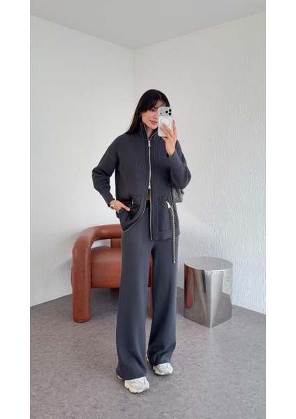 Paraşüt Garnili Premium Antrasit Triko Takım