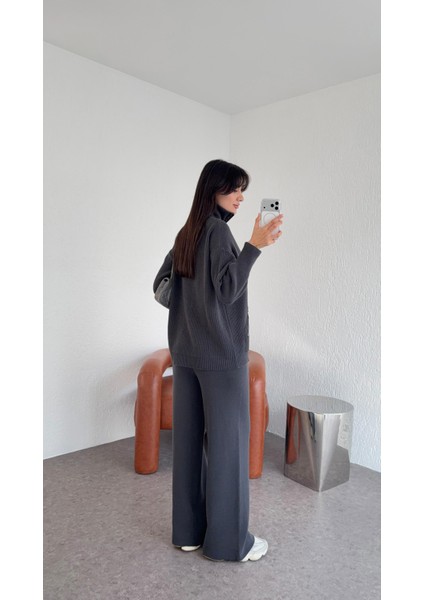 Paraşüt Garnili Premium Antrasit Triko Takım fiyatları