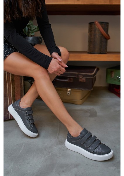 Emma Kadın Antrasit Gercek Deri Cirtli Sneakers