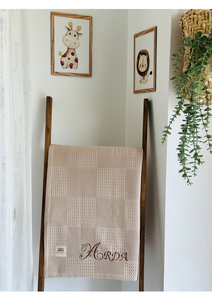 Ftbabycollection Çift Taraflı Kişiye Özel Isim Nakışlı Waffle Pike & Müslin Bebek BATTANIYESI 90X100 CM fiyatları