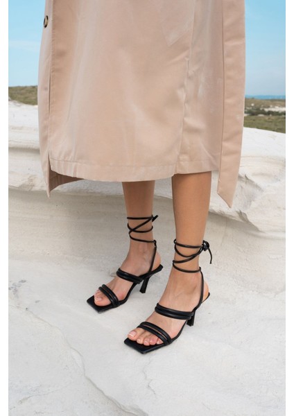 Franc Kadin Siyah Baglama Detay Topuklu Sandalet modelleri