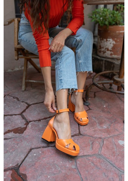 Carmen Kadin Orange Platform Topuk Detay Sandalet fırsatları