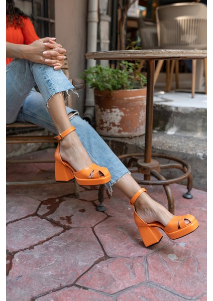 Carmen Kadin Orange Platform Topuk Detay Sandalet indirimleri