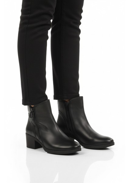 Siyah Hakiki Deri Fermuarlı Polarlı Kadın Topuklu Bot 92163-1 Z