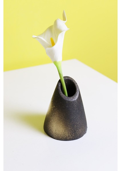 Asimetrik Kesim Ikonik Biblo Vazo Gold Süslemeli