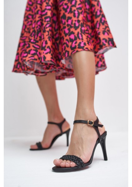 Amelia Kadın Siyah Örgu Detay Topuklu Sandalet