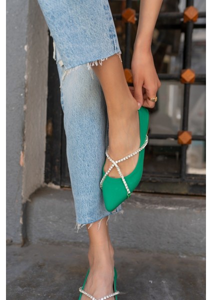 Sara Kadin Yeşil Tas Detay Babet