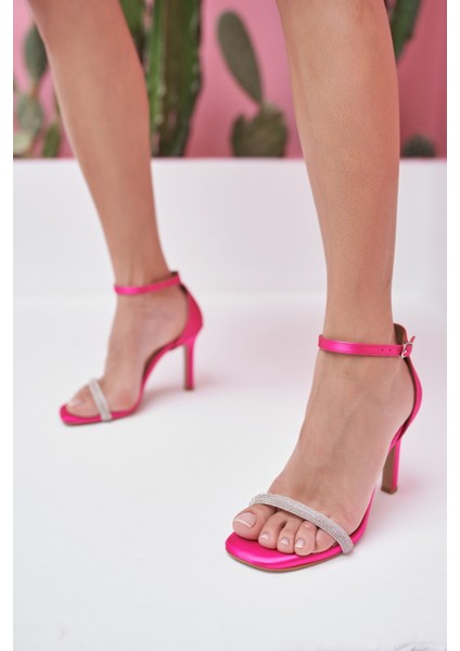 Molly Kadın Fusya Saten Ithal Taş Detay Topuklu Abiye Ayakkabi