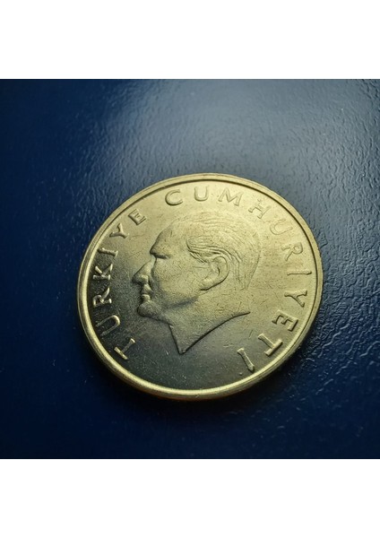 3996368F559EC07979 2000 Yılı 10.000 Lira Çil Eski Madeni Para indirimleri