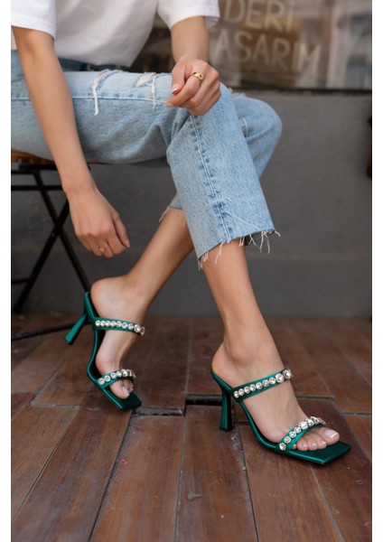 Branko Kadin Yeşil Taş Detay Topuklu Ayakkabi