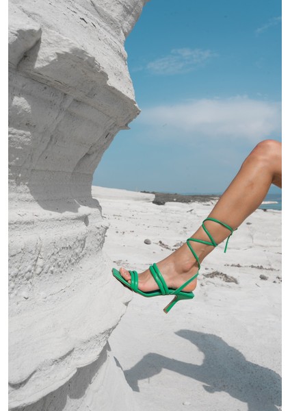 Franc Kadin Çimen Yeşil Topuklu Sandalet fırsatları