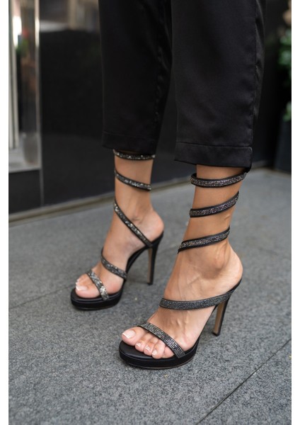 Amaros Kadın Siyah Saten Platform Taşli Abiye Ayakkabi
