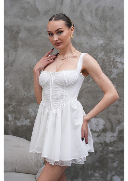 Beyaz Dantel Detaylı Elbise modelleri