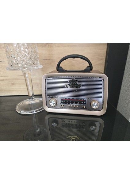 Kahverengi Eskitme Nostalji Tasarımlı Bluetooth Radyo ve El Fenerli Çok Fonksiyonlu