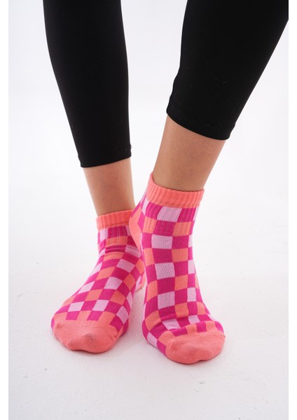 Damalı (Dikişsiz) Pamuklu Nefes Alabilen Terletmez Kadın Çorap'ı