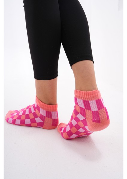 Damalı (Dikişsiz) Pamuklu Nefes Alabilen Terletmez Kadın Çorap'ı fırsatları