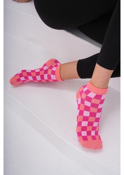 Damalı (Dikişsiz) Pamuklu Nefes Alabilen Terletmez Kadın Çorap'ı indirimleri