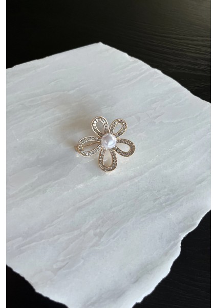 Incili Çiçek Broş modelleri