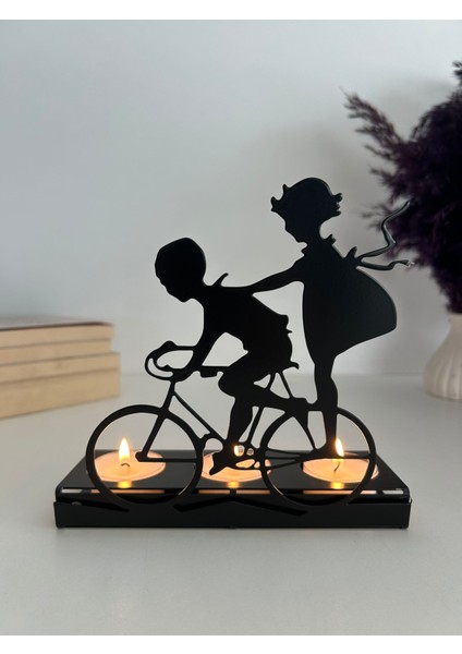 Bisikletli Kızlar Metal Şamdan Mumluk