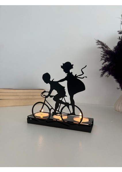 Bisikletli Kızlar Metal Şamdan Mumluk fırsatları