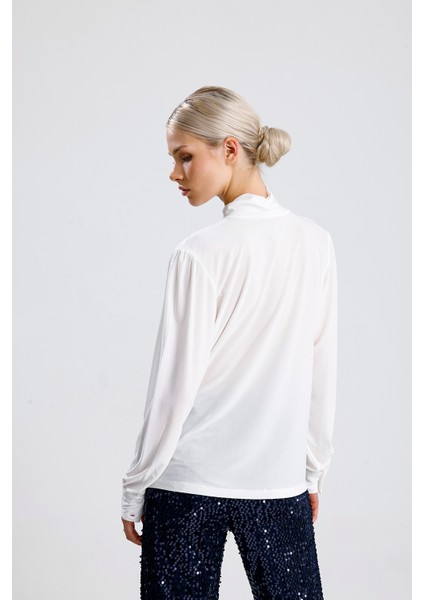 Dekolte Yaka Detaylı Kadın Bluz | BLZ36367 Ekru indirimleri