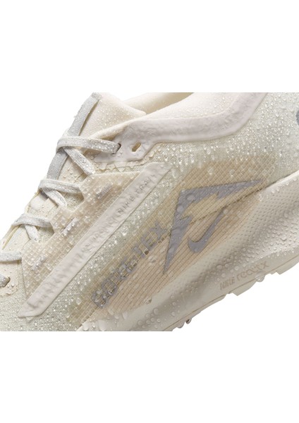 Pegasus Trail 5 Gore-Tex Su Geçirmez Beyaz Koşu Ayakkabısı - FQ0912-100