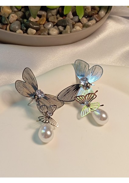 Kelebek Detaylı Silver Incili Çelik Sallantılı Küpe fırsatları