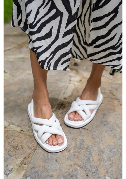 Marciya Kadın Yeşil Pofuduk Sandalet