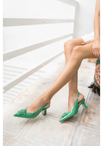 Magix Kadin Yeşil Rugan Topuklu Ayakkabi fırsatları