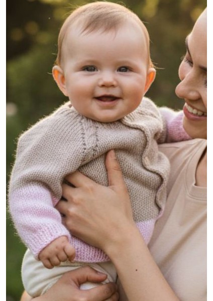 1-2 Yaş Örgü Kız Bebek Hırkası
