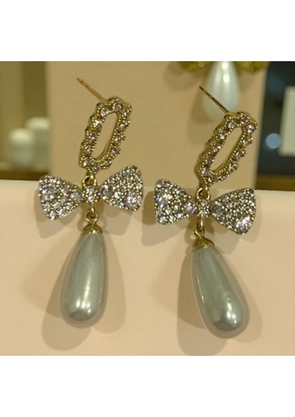 Inci ve Fiyonk Sallantılı Küpeler