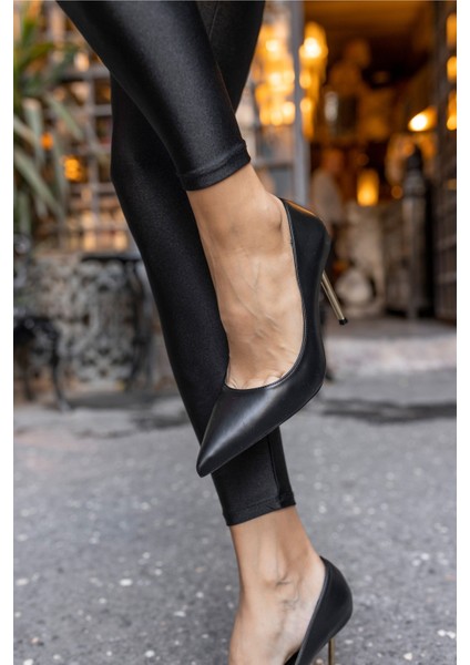 Carter Kadin Altın Gold Topuklu Galvanız Ökçe Stiletto