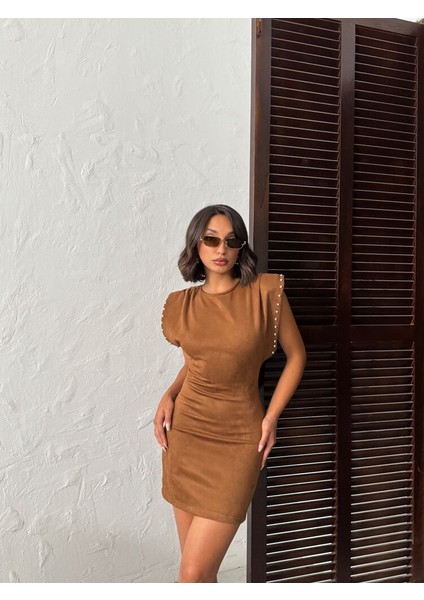 Taş Detay Sırt Dekolteli Elbise Yeni fiyatları