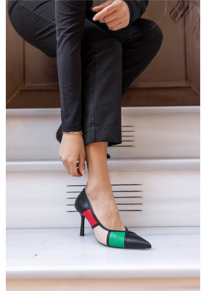 Suggs Kadın Bej Parça Garnili Topuklu Ayakkabi indirimleri