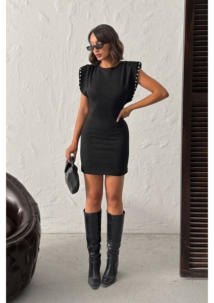 Taş Detay Sırt Dekolteli Elbise Yeni