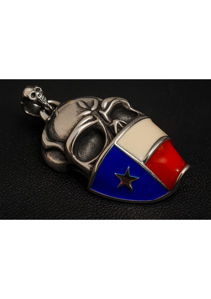 Motorcu Tarz – Kırmızı Haç Kurukafa / Bayrak Desenli ve Biker Erkek Kafatası Kolye